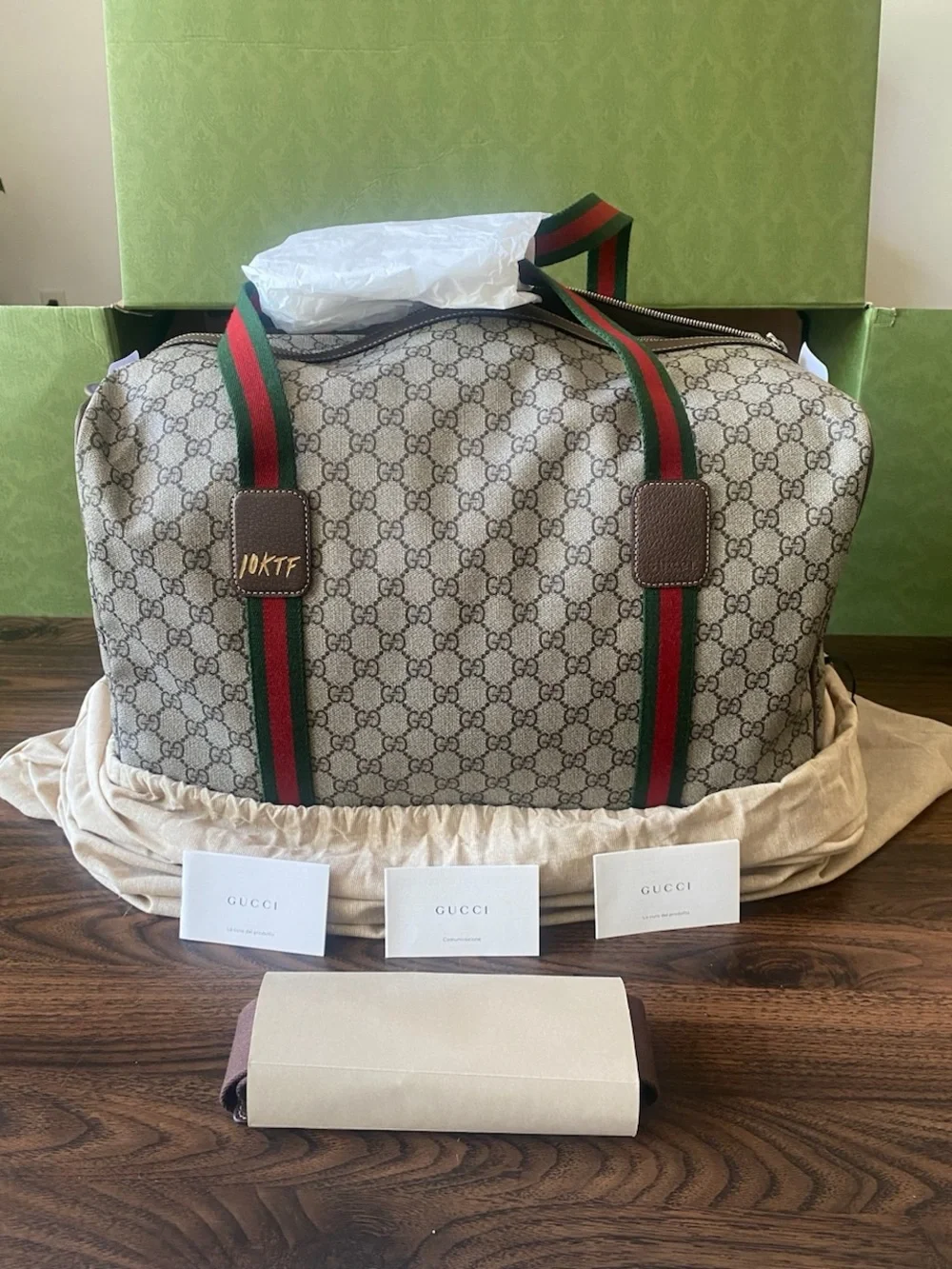 Gucci Beige GG Supreme 10ktf Canvas Duffel with Green-Red Web Straps